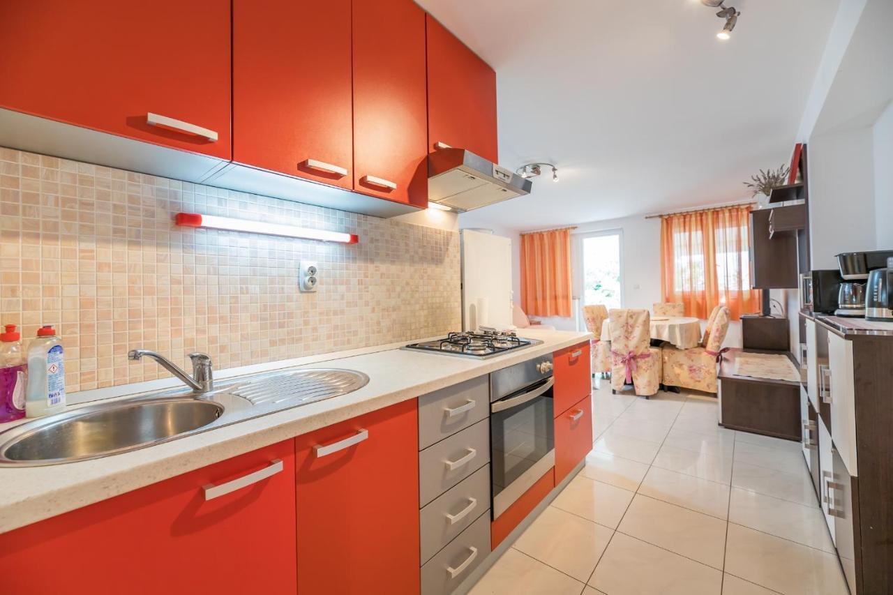 Apartments Ljubica Garden 巴斯卡 外观 照片